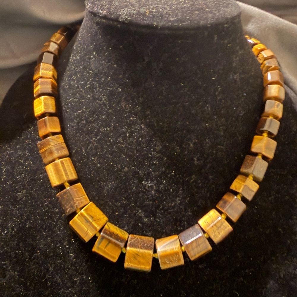 Natural Tiger’s Eye Cube Bead Statement Necklace Heavy 128g Stone Necklac